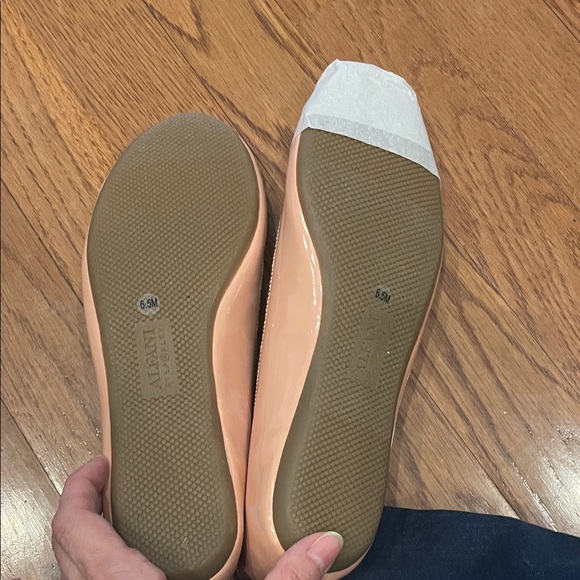 Alfani Women's Light Pink Ballet Flats - Picture 8 of 9